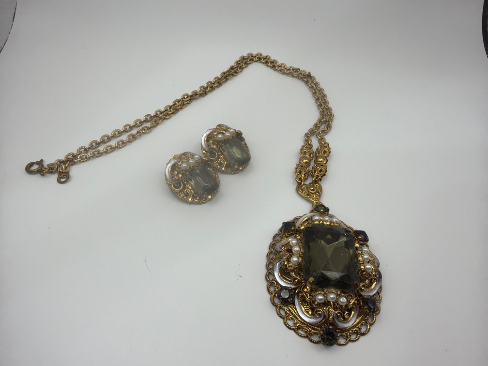 Vintage Necklace and Clip On Earring Set