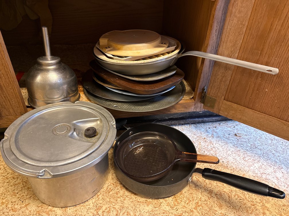 Serving Trays, Pans, Pots
