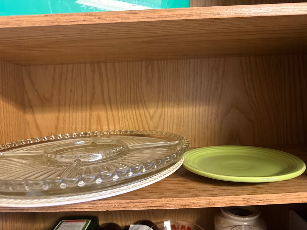 2 Serving Trays, Plate