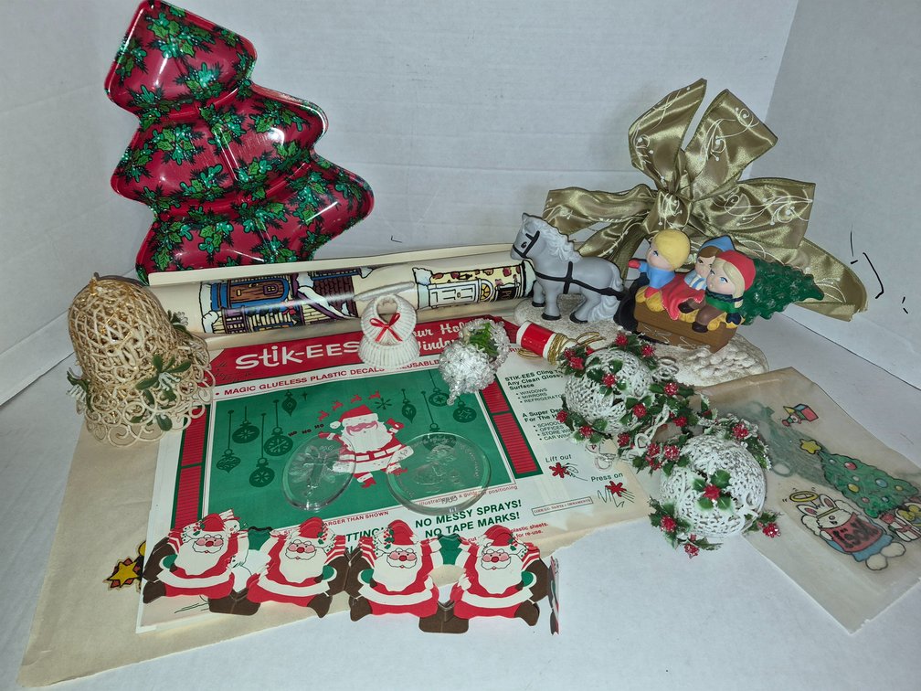 Holiday Stickies, Ornaments, Knickknacks, More
