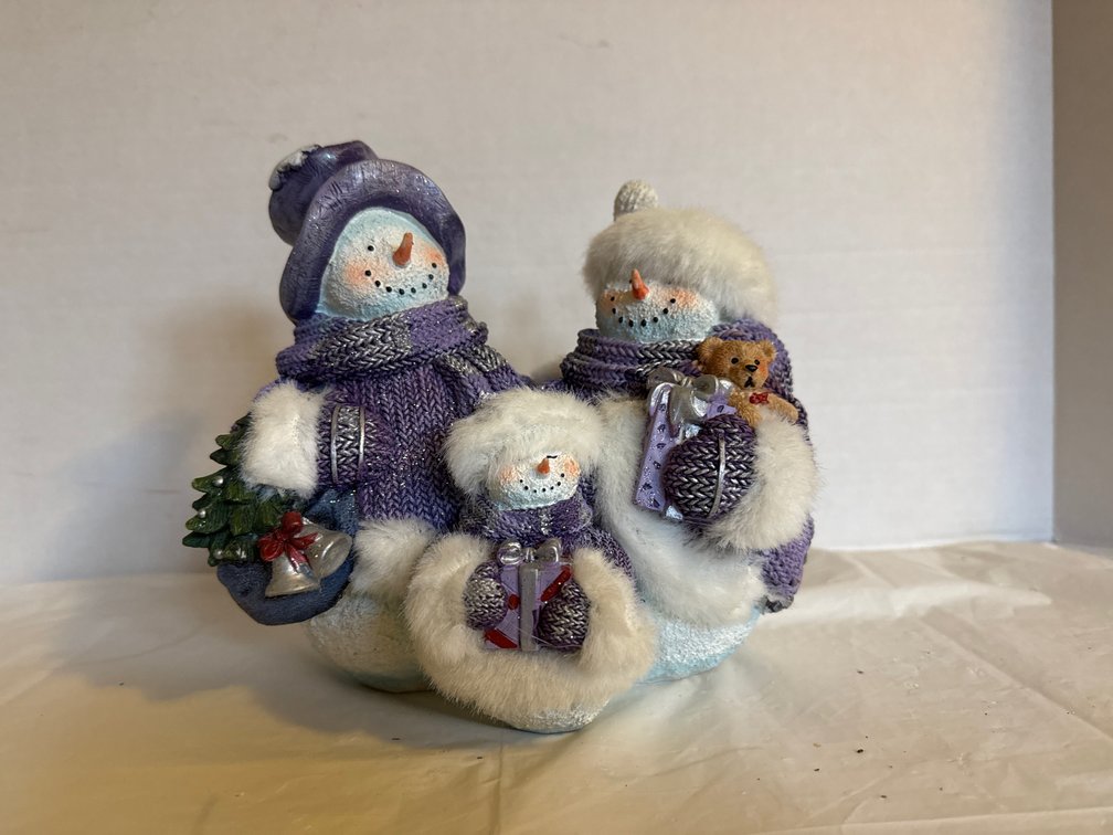Snowman Family