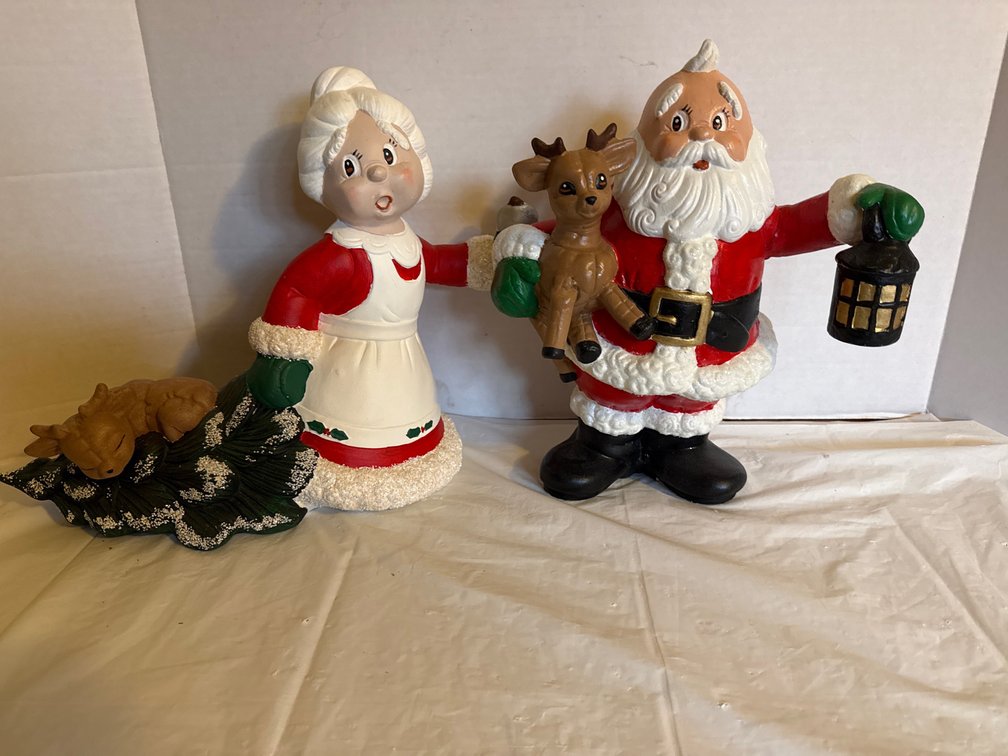 12” Ceramic Mr.&Mrs. Claus
