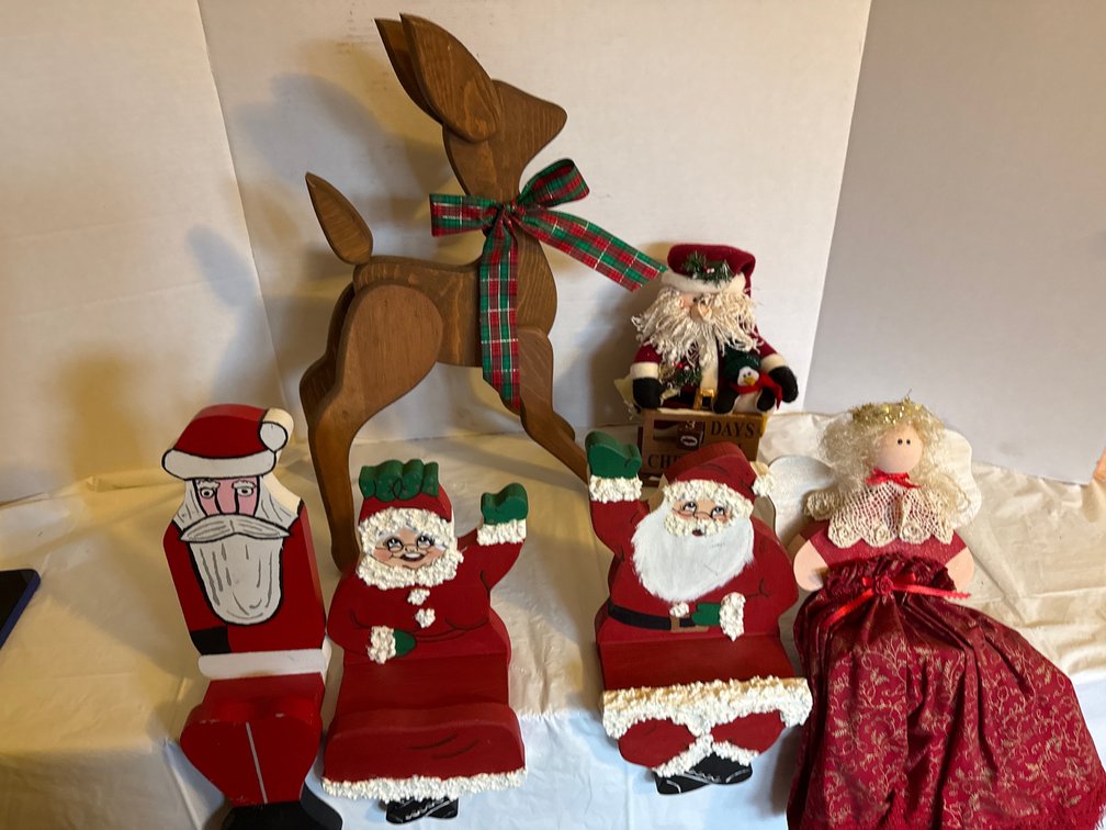 Tote Of Wood Holiday Decorations/Shelf Sitters