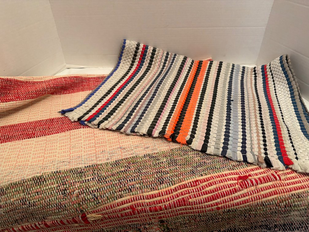 2 Throw Rugs