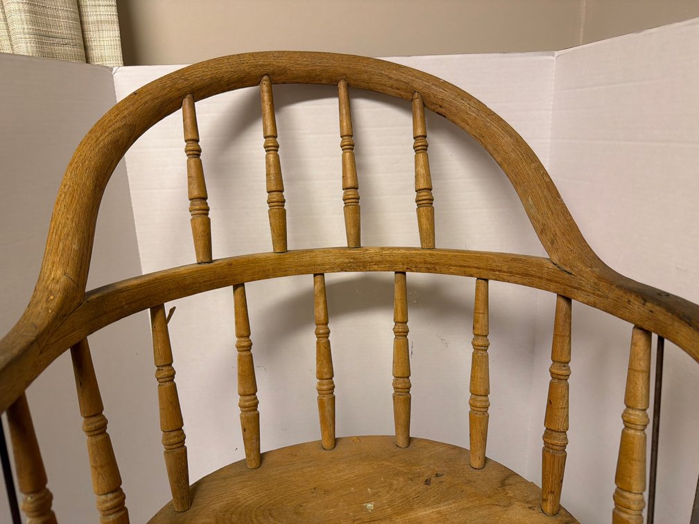 Vintage Wood-Pair of Captians Chairs