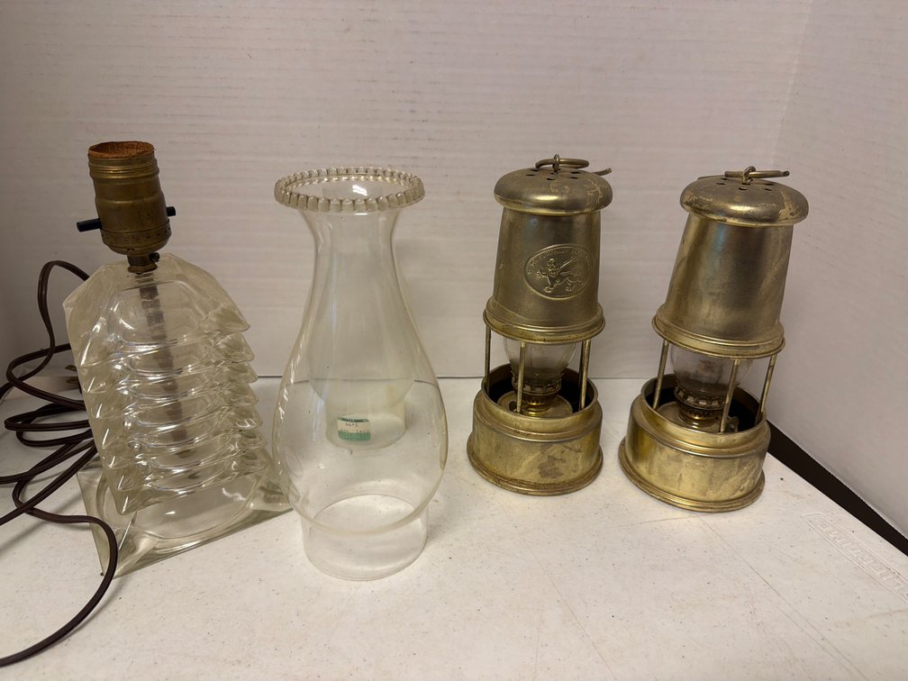 Brass Lantern Globes Light