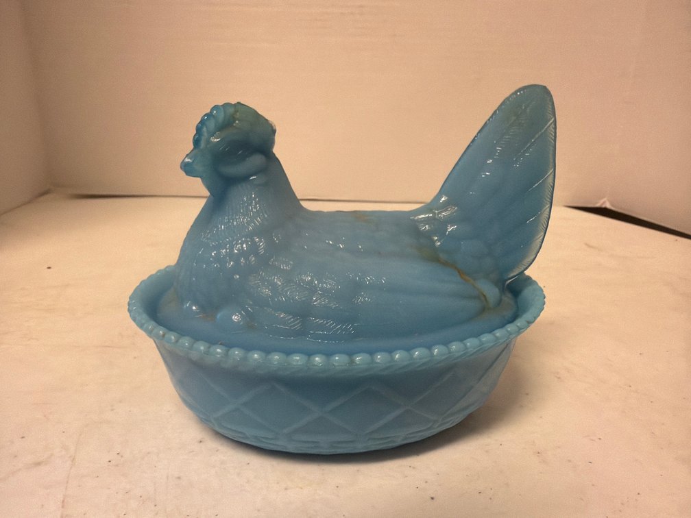 Blue Glass Hen On Nest (Cracked)