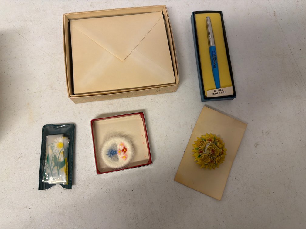 Vintage Cards and Pen