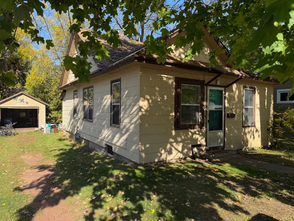 114 10th Street Real Estate