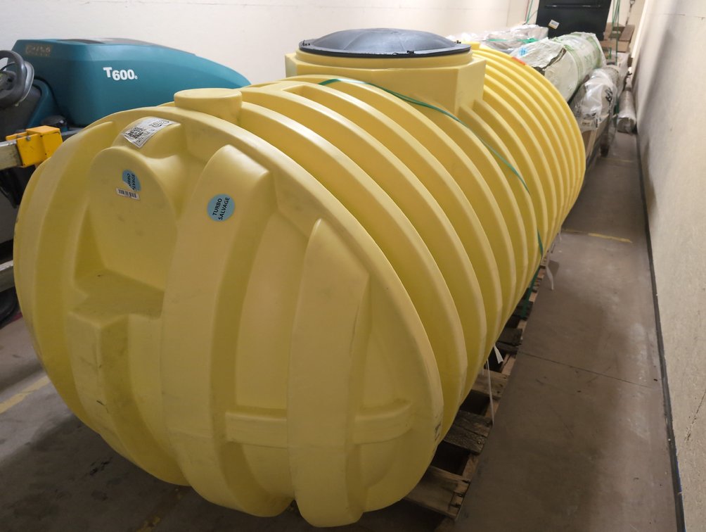 500 Gallon Yellow Septic Tank