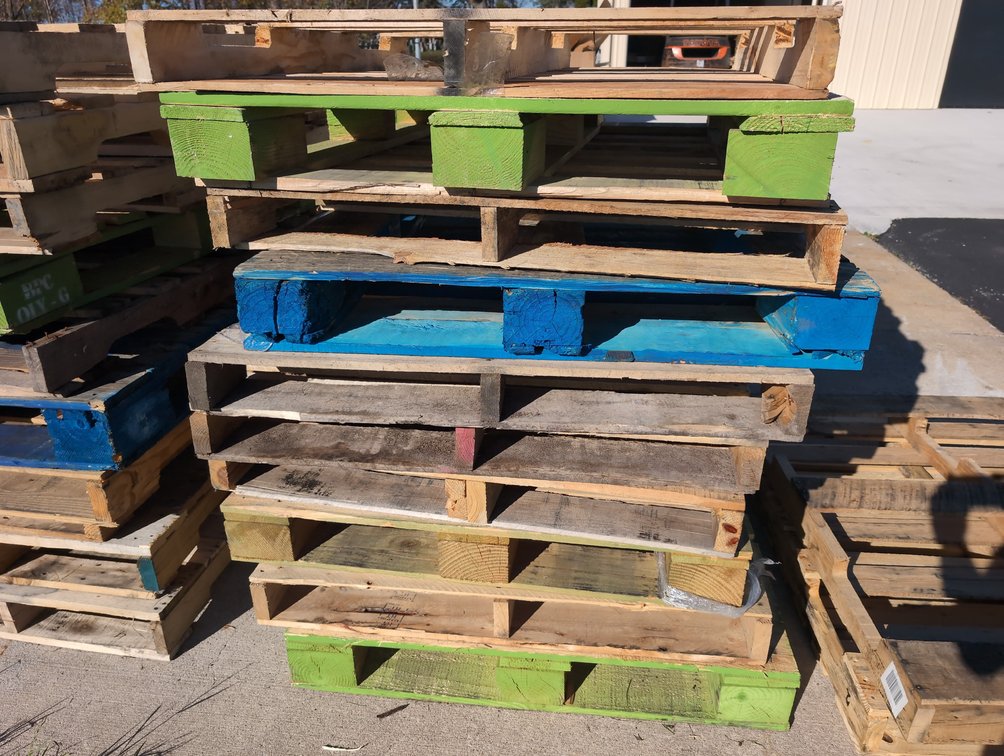 Stack of 10 Pallets