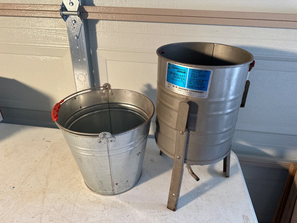 Sandblast Hopper, Gun and Pail