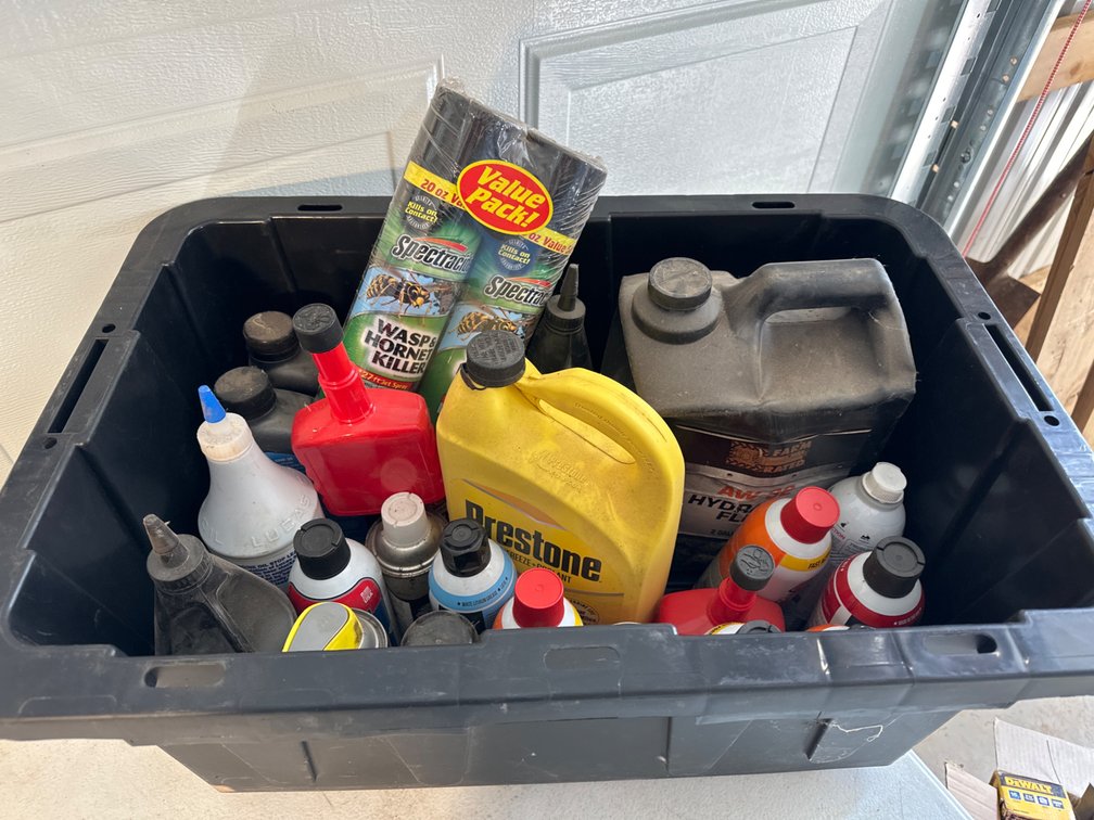 Tote of Auto Liquids