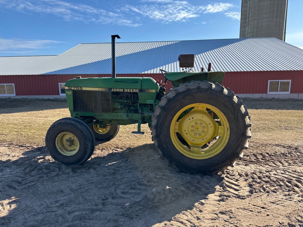 John Deere 2755 Tractor