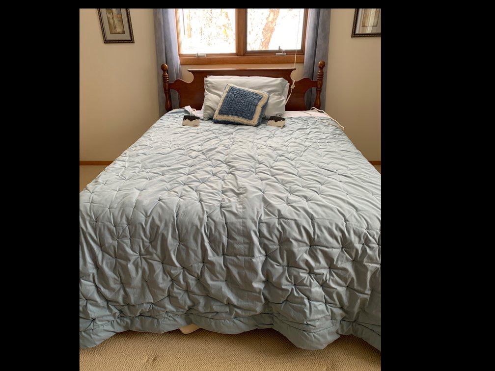 3 Piece Bedroom Set-Full Size Bed with Heated Blanket