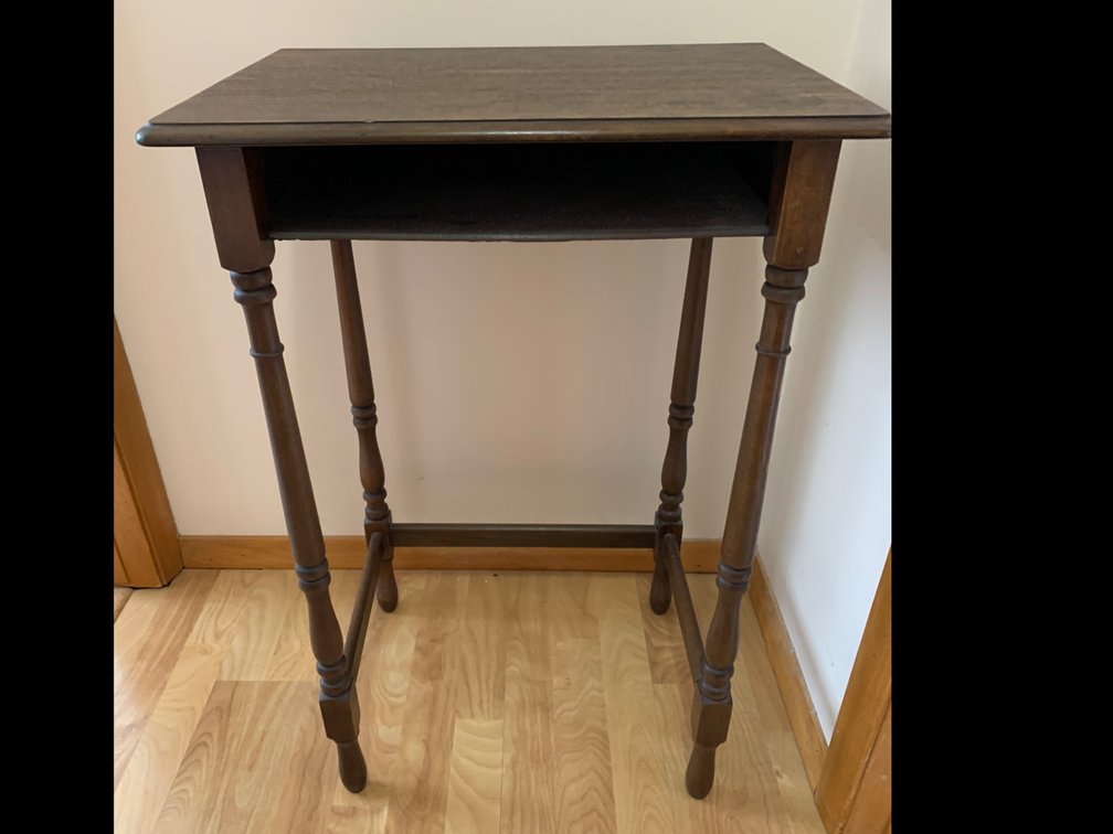Table 30” x 20” x 14”