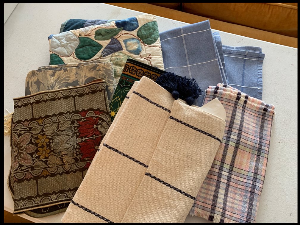 Tablecloths & Runners
