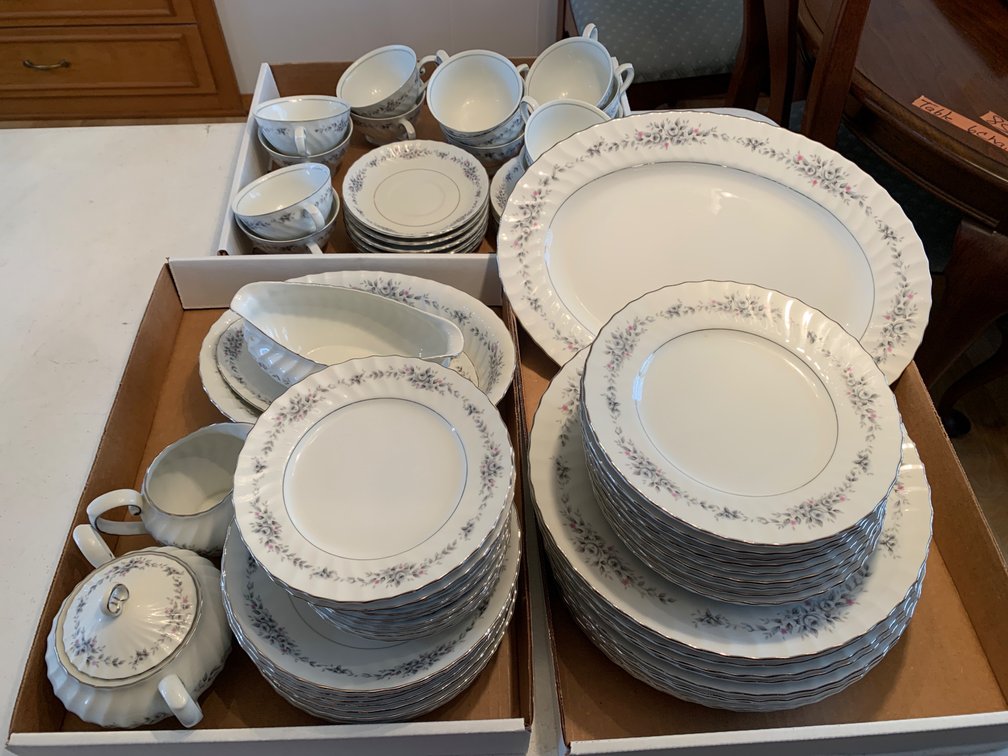 Pierette by Nagoya Shokal China Set