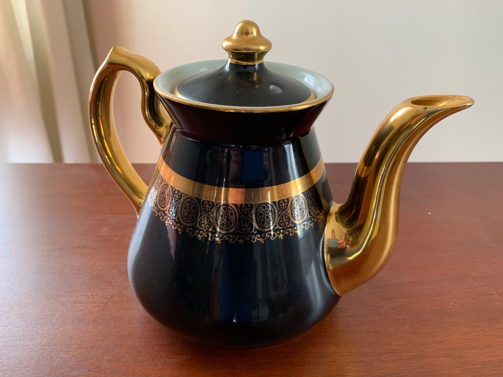 Hall’s Teapot