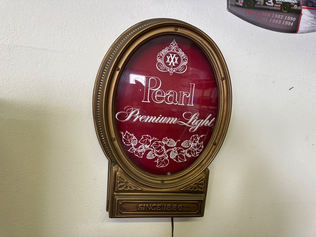 Pearl Premium Light, Works-Approx. 20” ” X14”