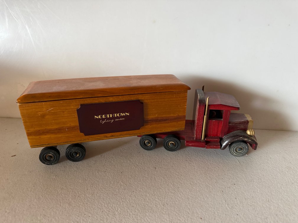 Wood Box Semi