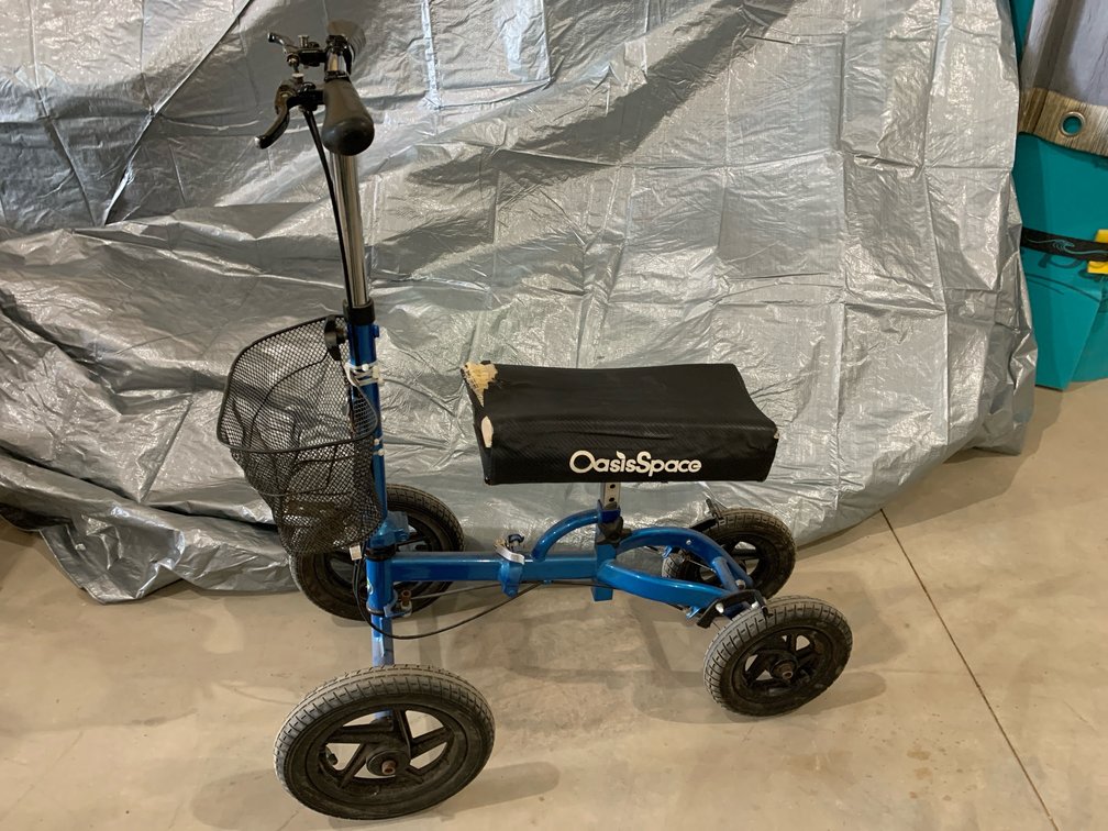 OasisSpace Kneel Cart