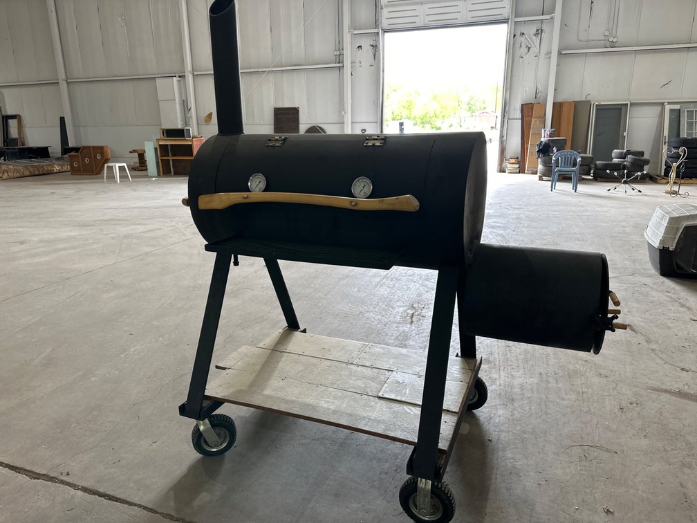 Large Smoker on Wheels, Custom Handles