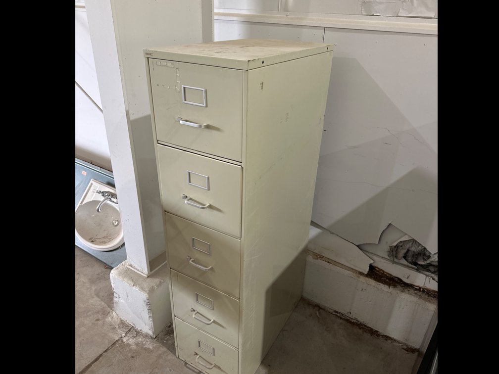 5 Drawer File Cabinet with Folders