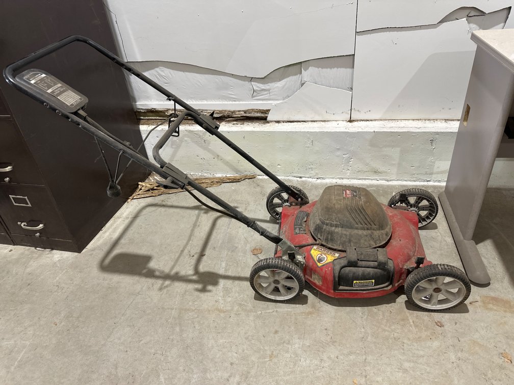 18” Cut Electric Lawn Mower