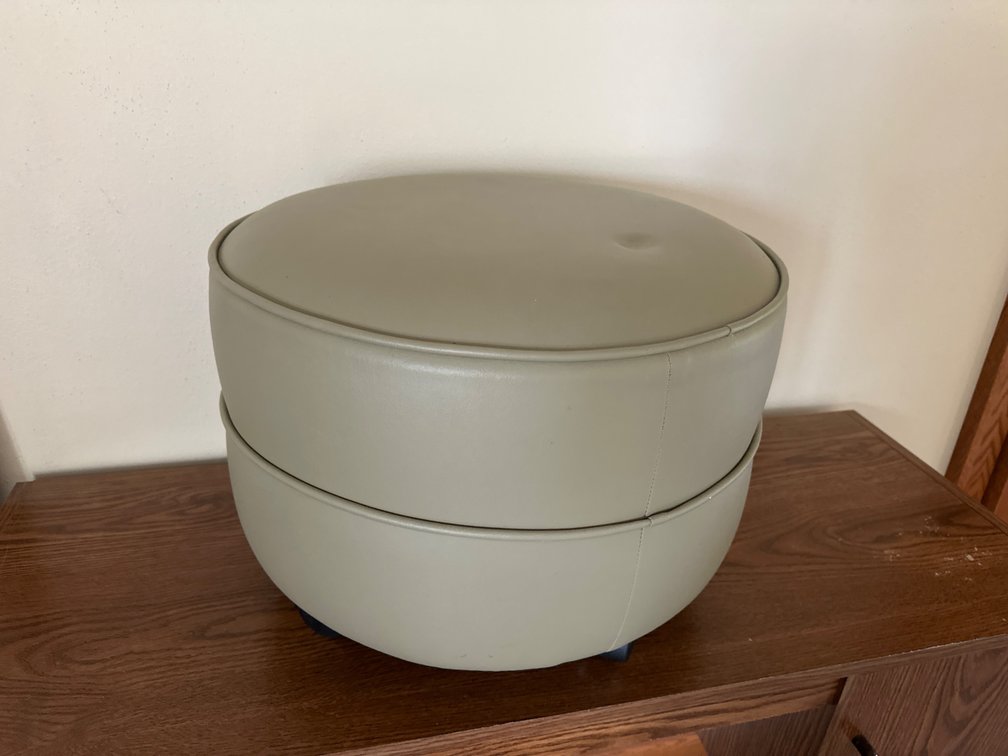 Rolling Vinyl Foot Stool