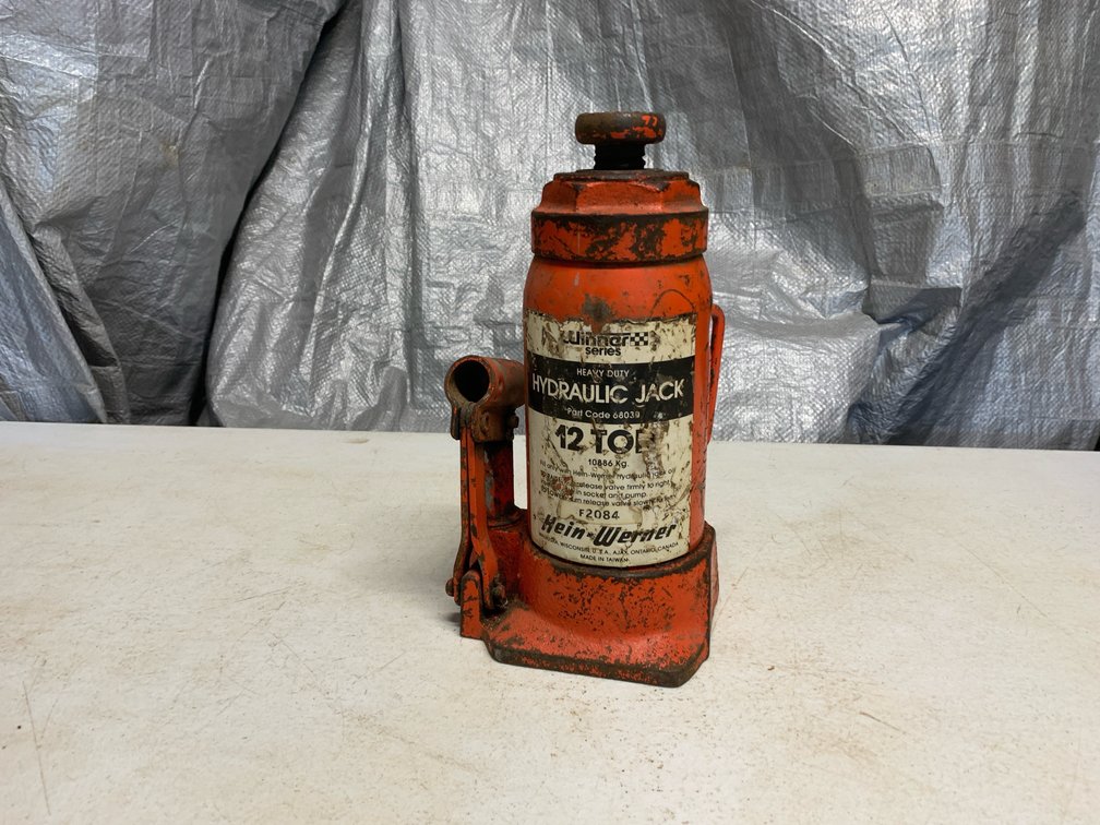Hein-Werner 12 Ton Hydraulic Jack