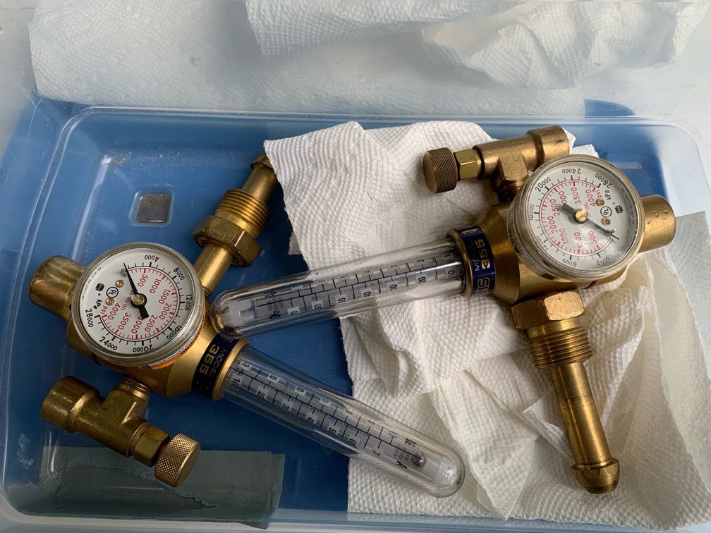 (2) Harris 355 Argon Gas FlowMeter Regulators