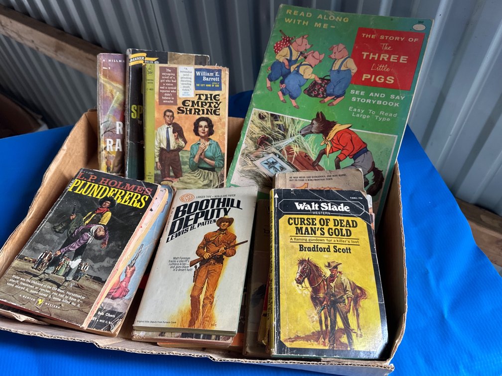Old Western Books, Three Pigs