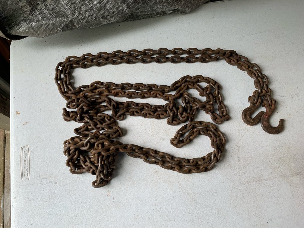 20 ‘ chain with hooks