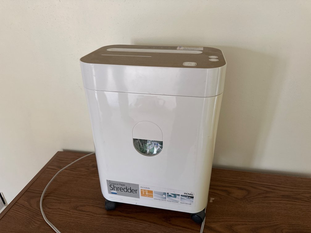 Royal Paper Shredder