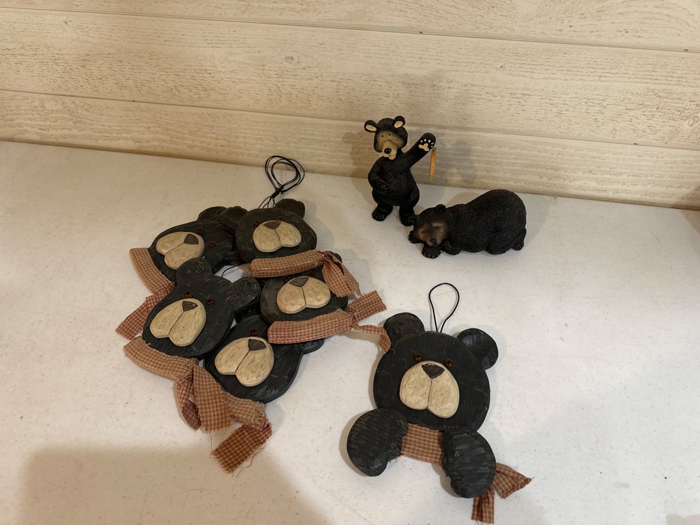 Wood Bear Wall Hangings, Knickknacks