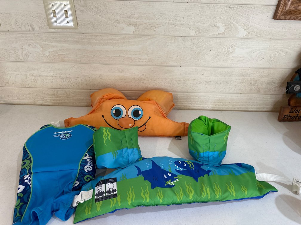 Child Pool Floats
