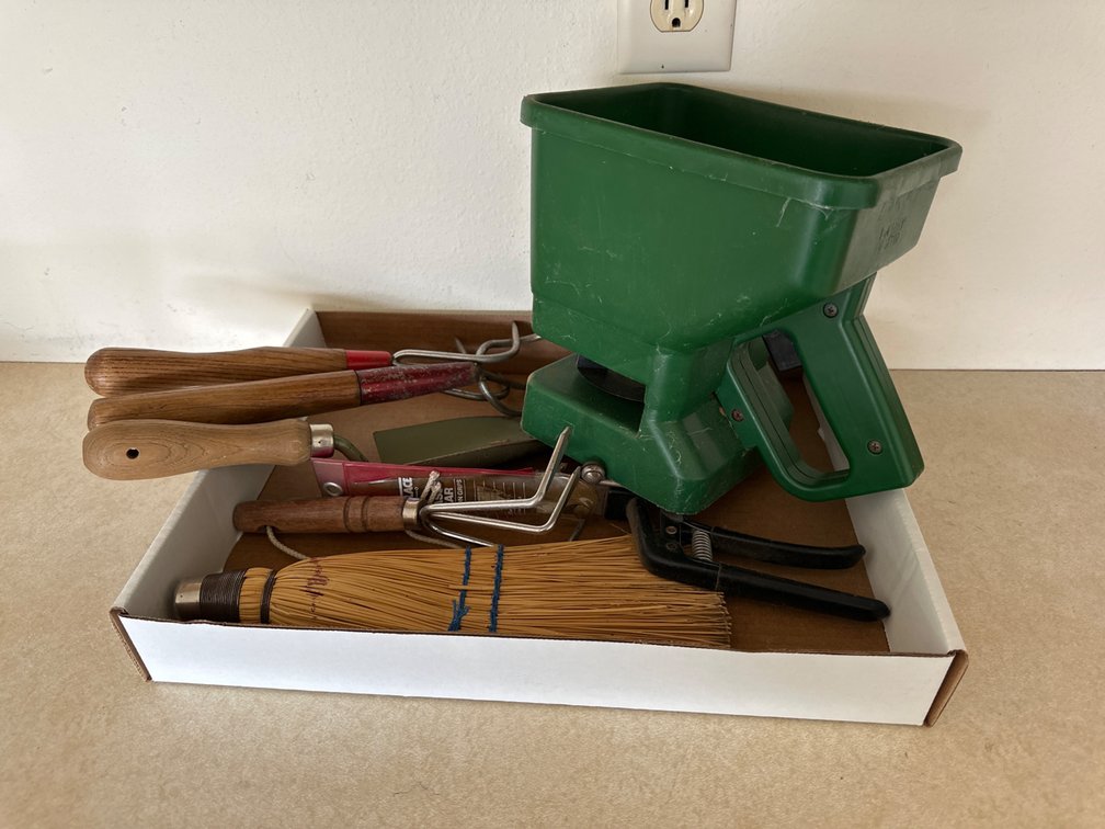 Lawn and Garden Tools, Hand Seeder