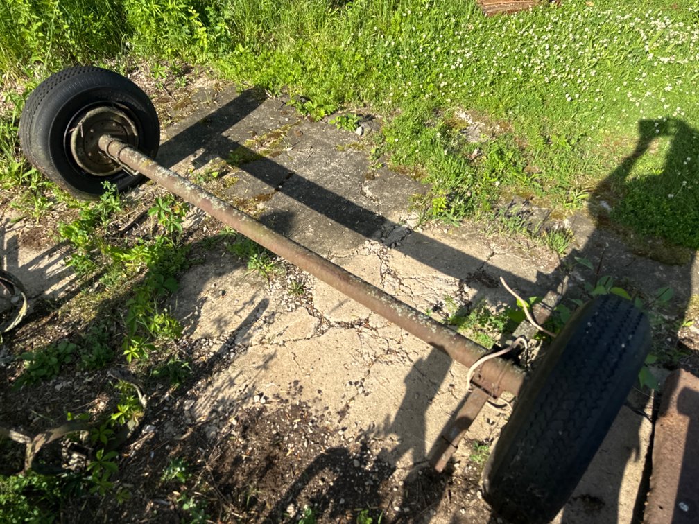 Axle with Tires