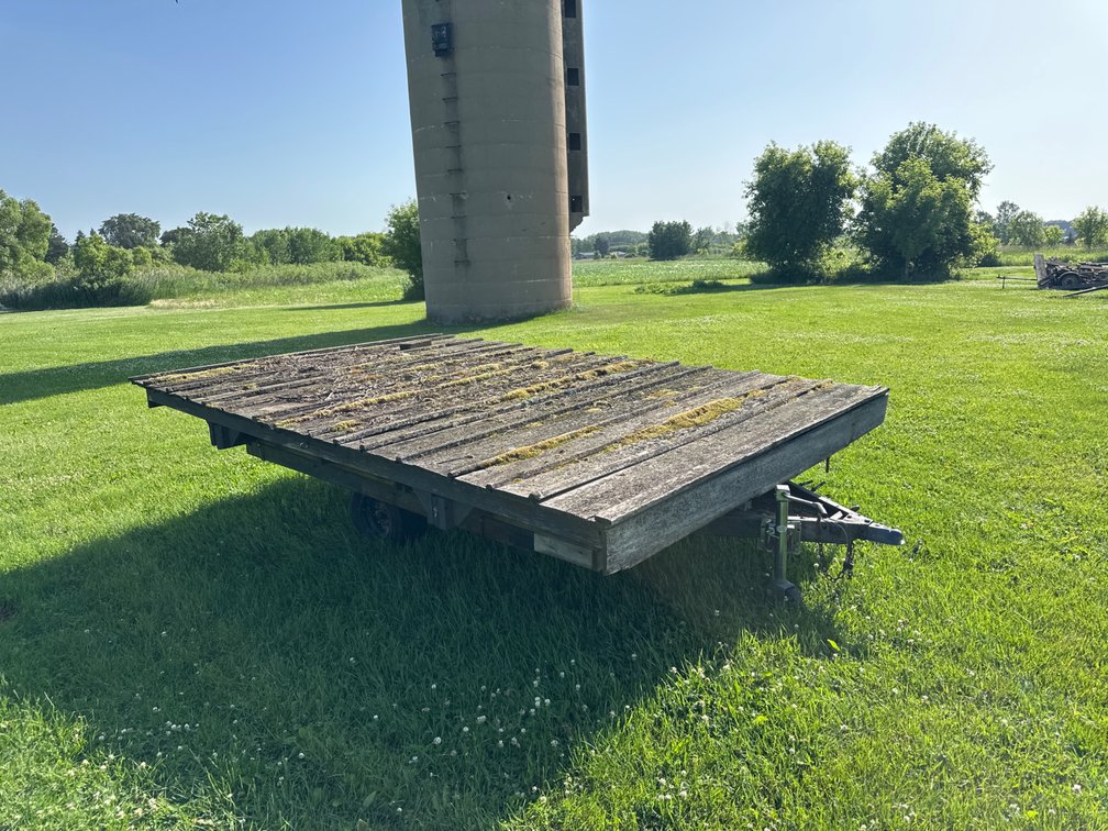 12’ 6” X 99” Portable Wall on Trailer-Hitch Is Broke, Tires Appear Good