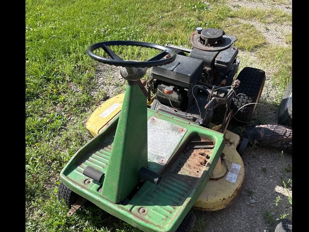 Old John Deere Rider for Parts
