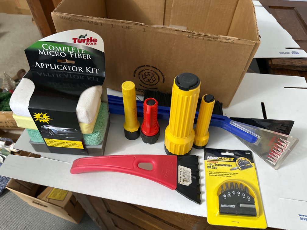 Bit Set, Flashlights, Car Brushes