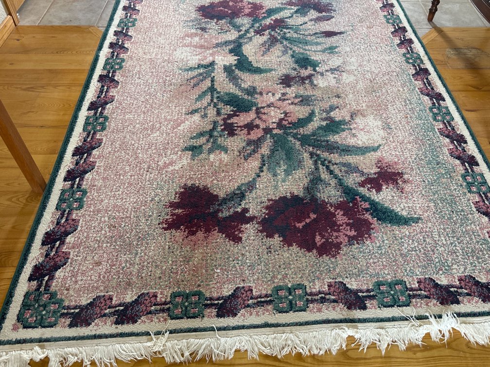 Area Rug-5’5” X 7’10”