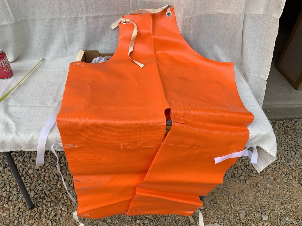 8 Work Aprons