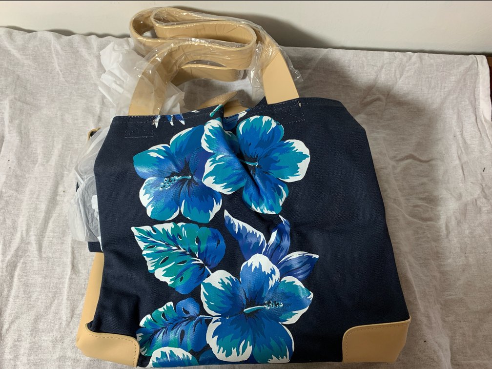 Avon New Carry All Bag