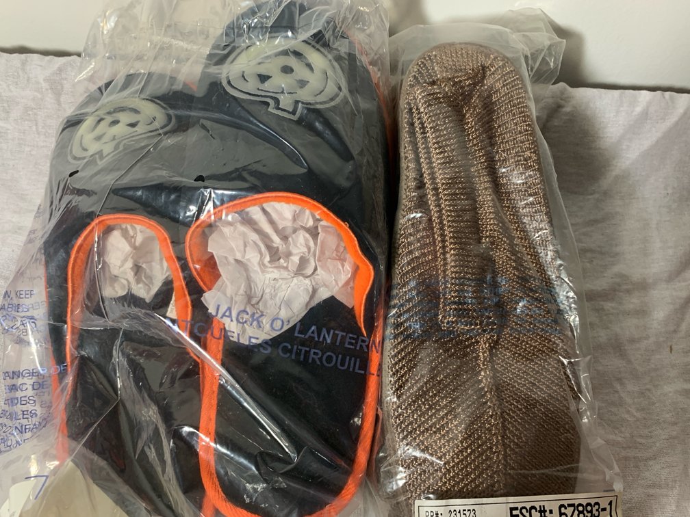 Jack O’ Lantern & Crochet Slippers Size XL (11-12)