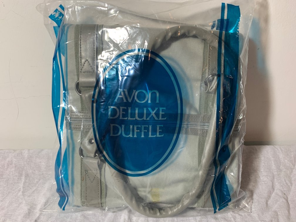 Avon Deluxe Duffle Bag