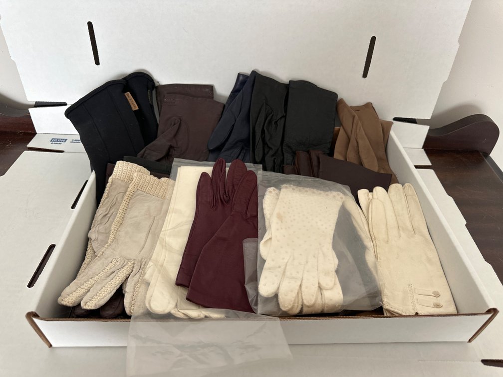 Ladies Gloves, Leather and Vintage
