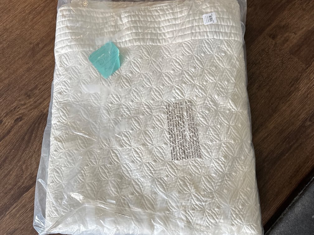 Double Quilt-White
