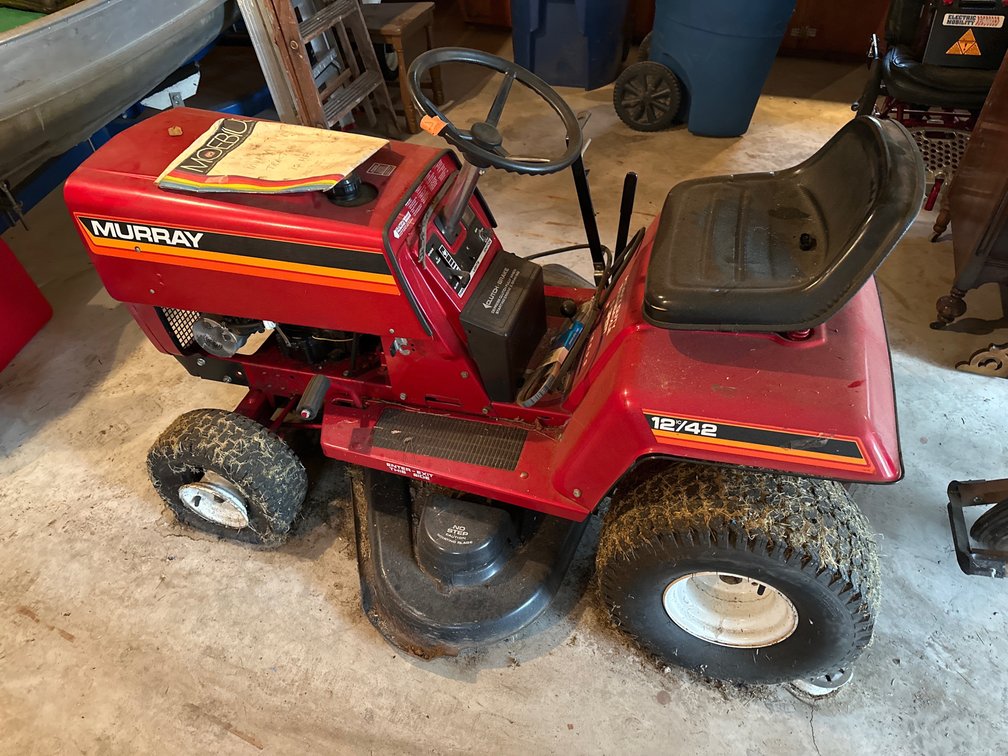 42” Cut Murray 12 HP Garden Tractor-Doesn’t Start, Unknown if Runs